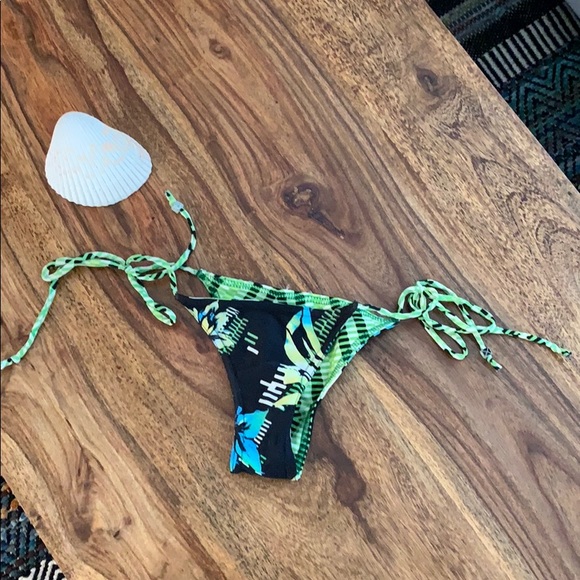 Reef Other - Reef reversible bikini bottoms Reef Other - Reef reversible bikini bottoms